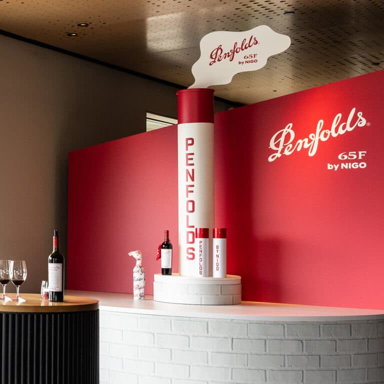 Maake thumb 2000x2000 Penfolds65FDisplay 01