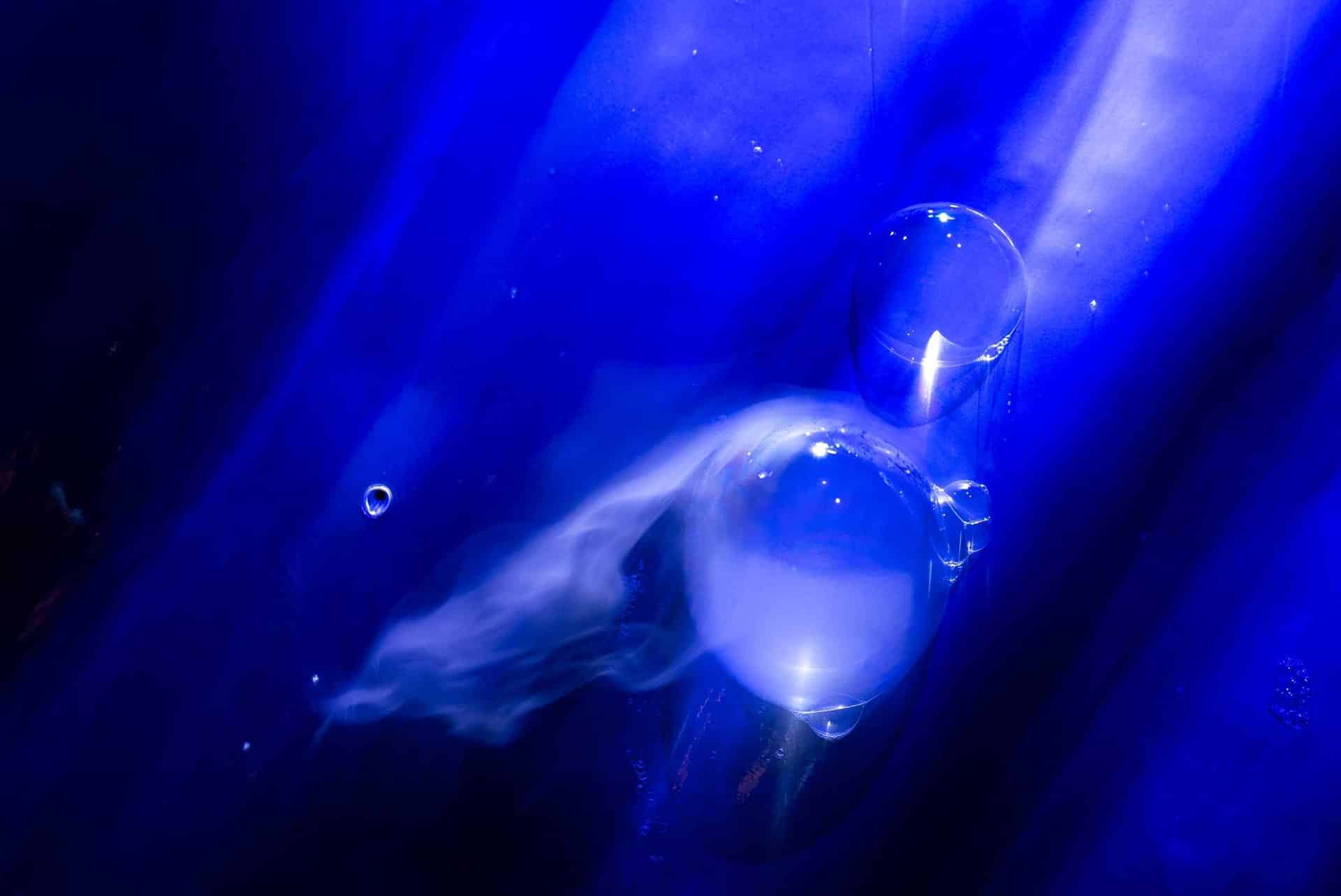 Close-up of bubbles and mist in A.A. Murakami ephemeral-tech installation SYMBIOSIS for BMW